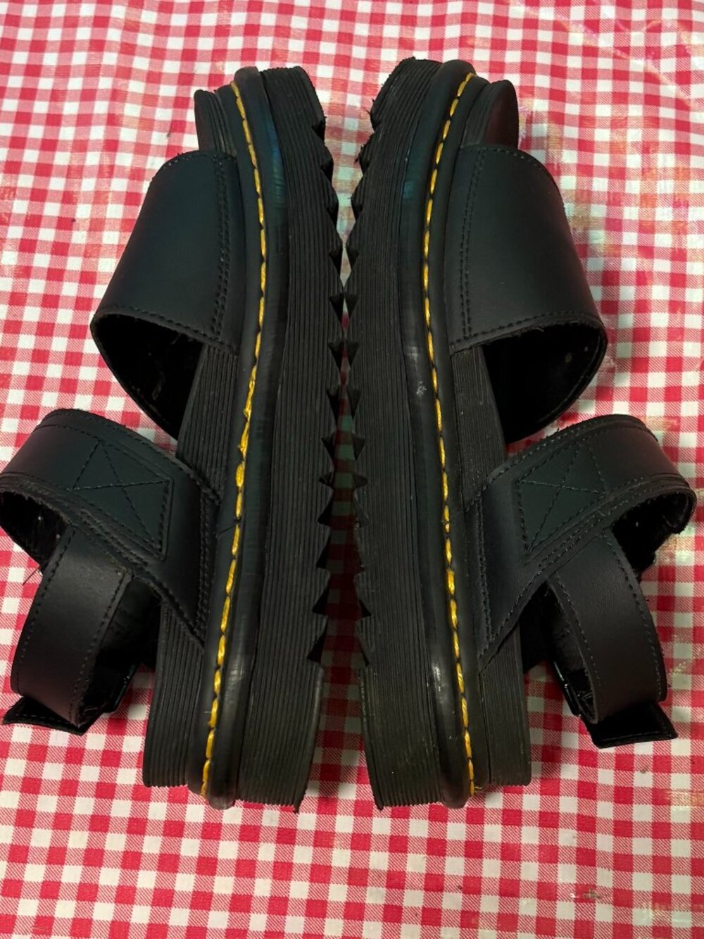 Doc Martens Black Voss Hydro Yellow Welt Stitching Sandals Size 7 - Picture 5 of 10